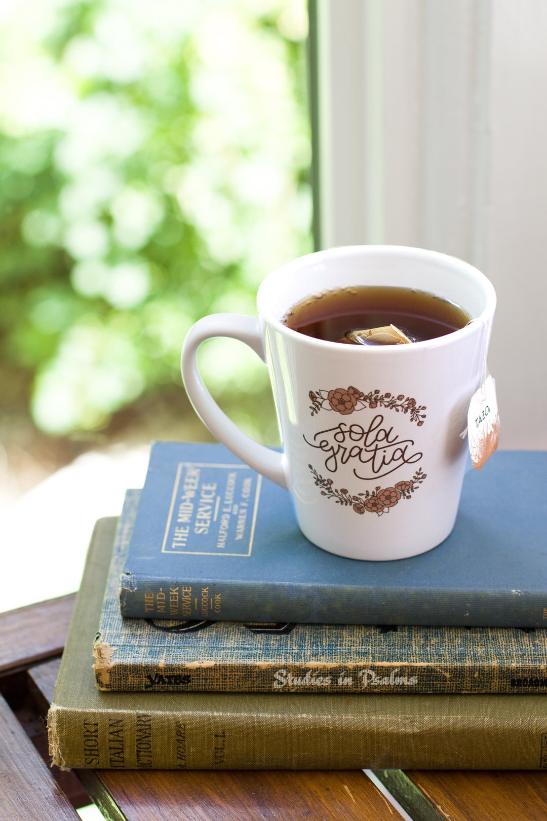Floral Sola Gratia Latte Mug